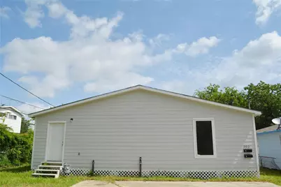303 Gans Street #A, Houston, TX 77029 - Photo 1