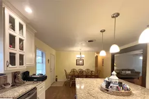 3024 Lamar Cir, El Campo, TX 77437 - Photo 11