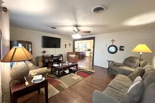 3024 Lamar Cir, El Campo, TX 77437 - Photo 5