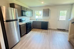 310 N Orange St, Sweeny, TX 77480 - Photo 17