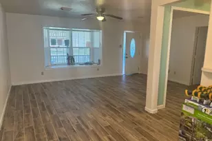 101 Pompano Ave, Galveston, TX 77550 - Photo 5