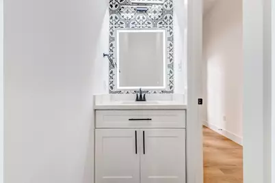 2118 Live Oak Street #B, Houston, TX 77003 - Photo 5