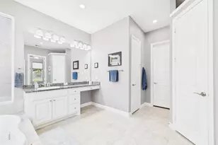 14115 Dunsmore Lndg Dr, Houston, TX 77059 - Photo 21