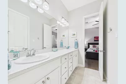 14115 Dunsmore Landing Drive, Houston, TX 77059 - Photo 27