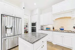 14115 Dunsmore Lndg Dr, Houston, TX 77059 - Photo 9