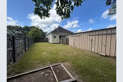 590 W Cora Lee Street, Sour Lake, TX 77659 - Photo 21