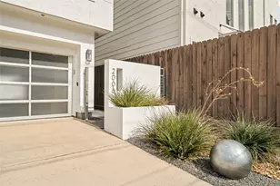 2006 N Memorial Way, Houston, TX 77007 - Photo 9