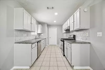 1911 Green Star Court, Missouri City, TX 77489 - Photo 3