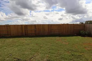 1812 Sleeping Hls Dr, Rosenberg, TX 77471 - Photo 25