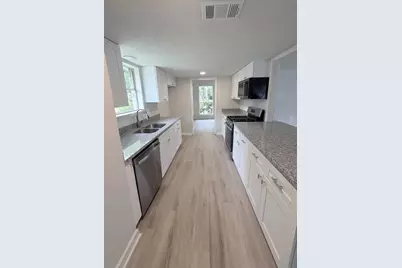2102 Lake Creek Drive, Houston, TX 77339 - Photo 9