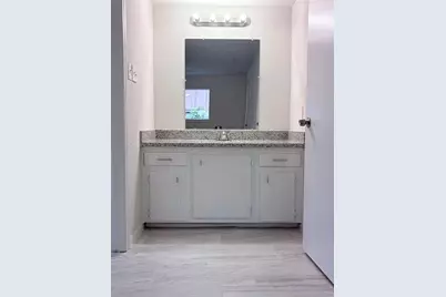 2102 Lake Creek Drive, Houston, TX 77339 - Photo 19