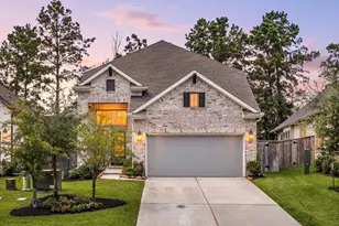 318 N Cascade Heights Dr, Montgomery, TX 77316 - Photo 1