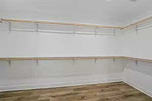 1404 Des Jardines St, Houston, TX 77023 - Photo 9