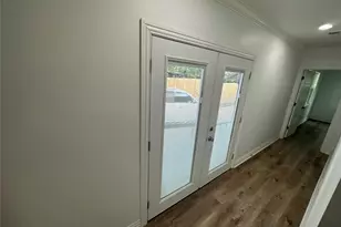 1404 Des Jardines St, Houston, TX 77023 - Photo 15