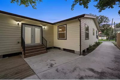 1404 Des Jardines Street, Houston, TX 77023 - Photo 3