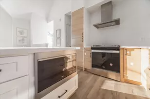 845 Elkhart St, Houston, TX 77091 - Photo 3
