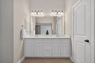 31806 Oak Thicket Ct, Conroe, TX 77385 - Photo 13