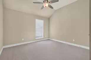 31806 Oak Thicket Ct, Conroe, TX 77385 - Photo 15