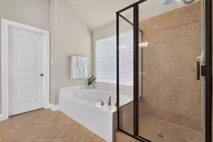 31806 Oak Thicket Ct, Conroe, TX 77385 - Photo 11