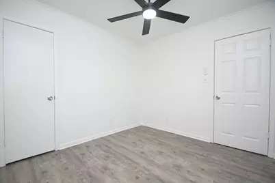 4711 Illinois Street, Dickinson, TX 77539 - Photo 17