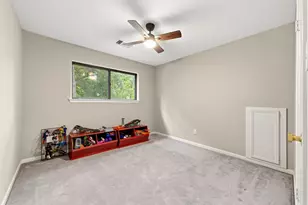 16 Gilcrest Forest Ct, The Woodlands, TX 77381 - Photo 25