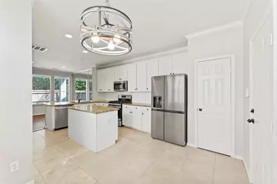 43 S Spiral Vine Circle, The Woodlands, TX 77381 - Photo 7