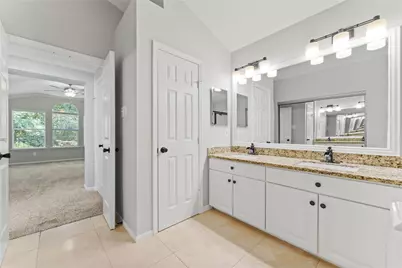 43 S Spiral Vine Circle, The Woodlands, TX 77381 - Photo 15