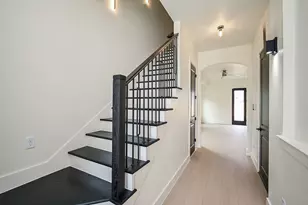 3839 Noah St, Houston, TX 77021 - Photo 3