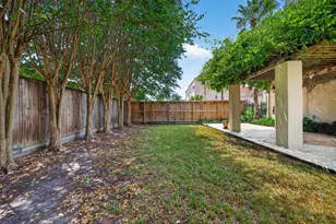 6035 N Arrowana Ln, Houston, TX 77036 - Photo 45