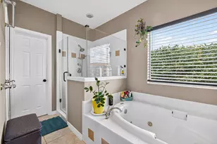 6035 N Arrowana Ln, Houston, TX 77036 - Photo 41