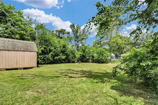 513 Farrer St, Angleton, TX 77515 - Photo 19