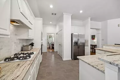 2935 Laurel Mist Court, Kingwood, TX 77345 - Photo 11