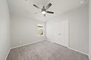 2307 Gentle Breeze Ln, Baytown, TX 77523 - Photo 25