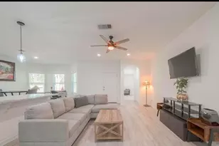 4633 Larkspur St, Houston, TX 77051 - Photo 3