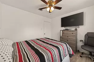 1915 Delphi Ln, Houston, TX 77067 - Photo 23