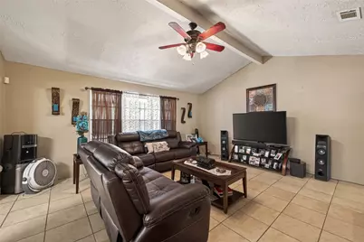 1915 Delphi Lane, Houston, TX 77067 - Photo 9
