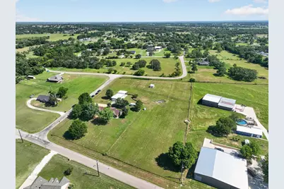 100 Green Meadows Circle, Springtown, TX 76082 - Photo 43