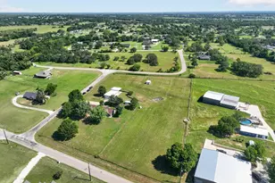 100 Green Meadows Cir, Springtown, TX 76082 - Photo 43