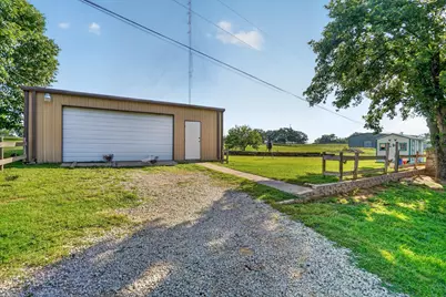 100 Green Meadows Circle, Springtown, TX 76082 - Photo 35