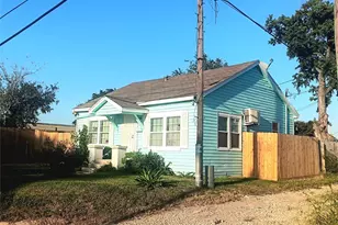 318 7th St N, Texas City, TX 77590 - Photo 13