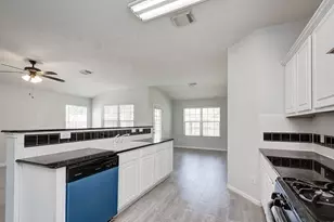 5506 Gable Meadows Dr, Sugar Land, TX 77479 - Photo 9