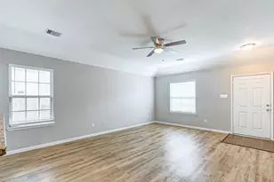 12943 Pecan Shores Dr, Houston, TX 77044 - Photo 9