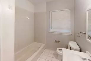 11314 Courtshire, Houston, TX 77076 - Photo 7