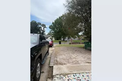 7220 Parker Road, Houston, TX 77016 - Photo 3
