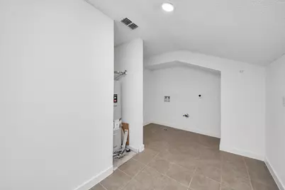 2911 Meadowgrass Lane, Houston, TX 77082 - Photo 37