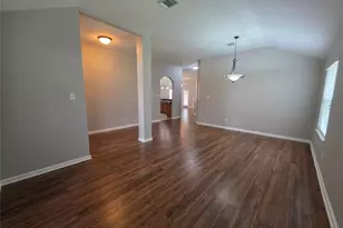 2108 Goldfinch Ln, League City, TX 77573 - Photo 3