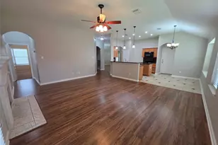 2108 Goldfinch Ln, League City, TX 77573 - Photo 7