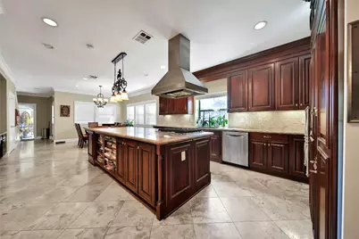 248 Bryn Mawr Circle, Hunters Creek Village, TX 77024 - Photo 5