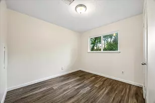 1302 Gamma St, Houston, TX 77504 - Photo 7