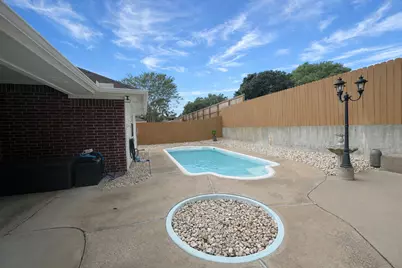 305 Scenic Brook Street, Brenham, TX 77833 - Photo 19